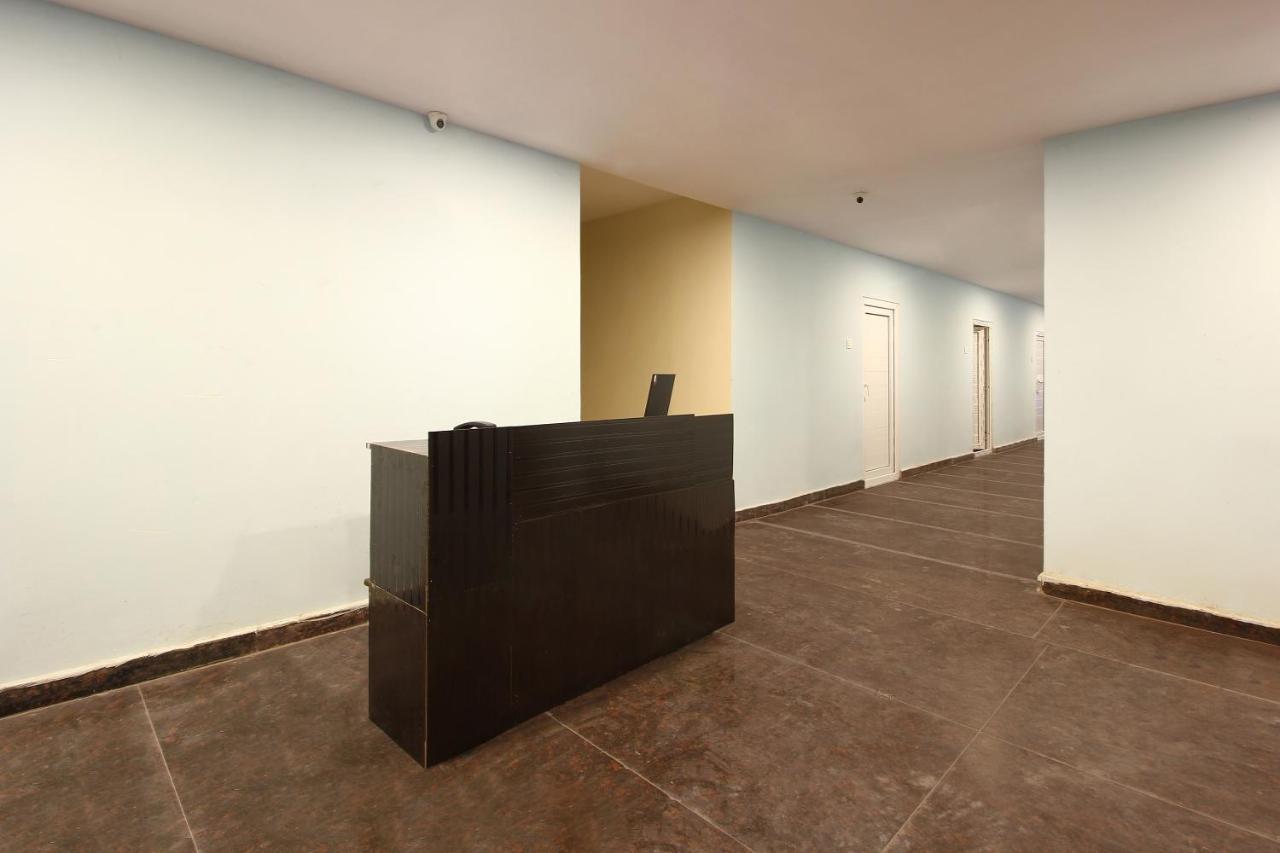 Oyo Sri Vinayaka Grand Hotel Shamshabad Exterior photo