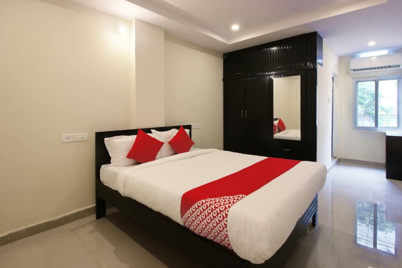Oyo Sri Vinayaka Grand Hotel Shamshabad Exterior photo